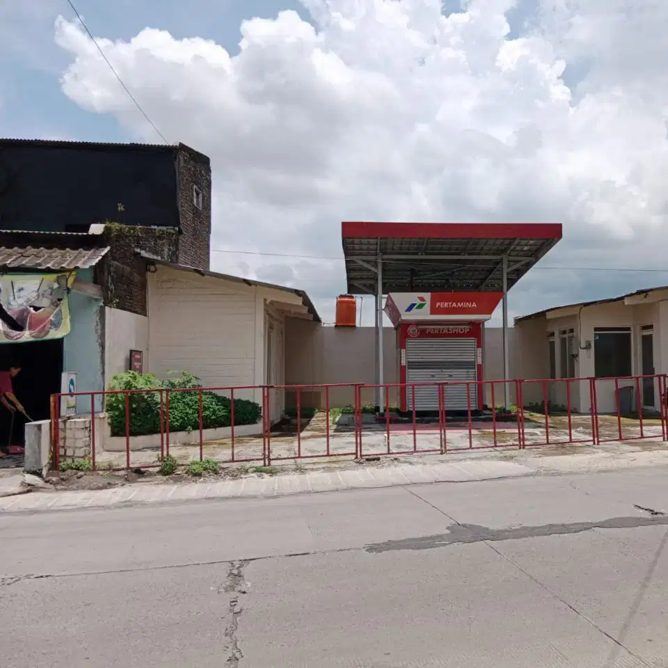 Pertashop strategis tepi jalan raya dekat Tol Solo Yogya