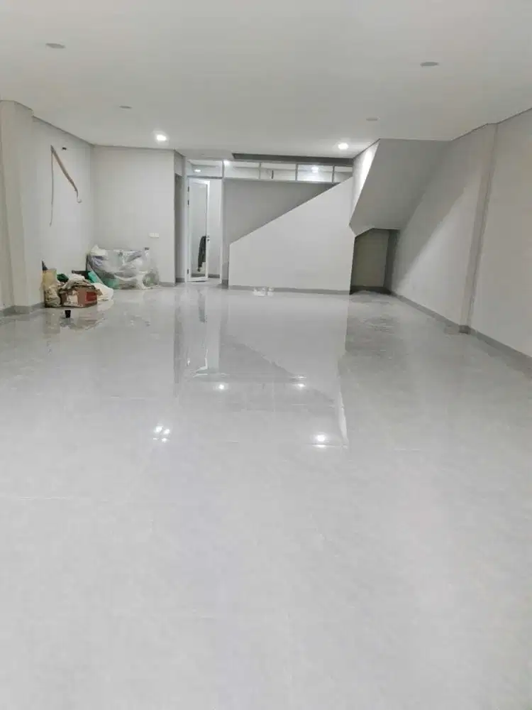 Disewakan Ruko Sangat Strategis Dekat Stasiun Bandung