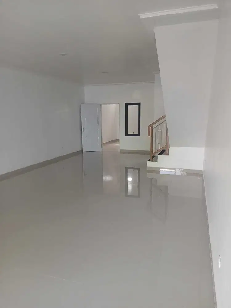 Disewakan Ruko Siap Pakai di Mampang Prapatan Raya, Jakarta Selatan