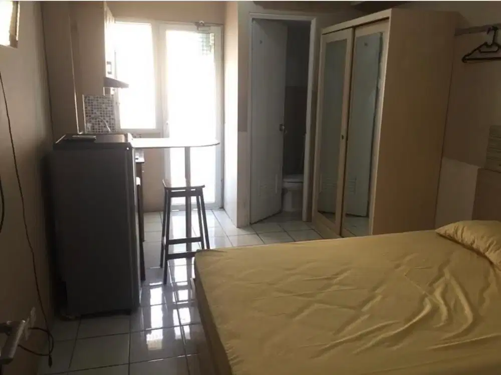 Disewakan harian tahunan  Apartemen The Green Pramuka City