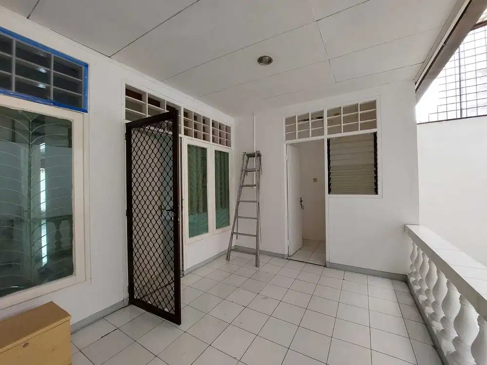 DISEWA Rumah Sunter Paradise 2 LT Tanah Luas