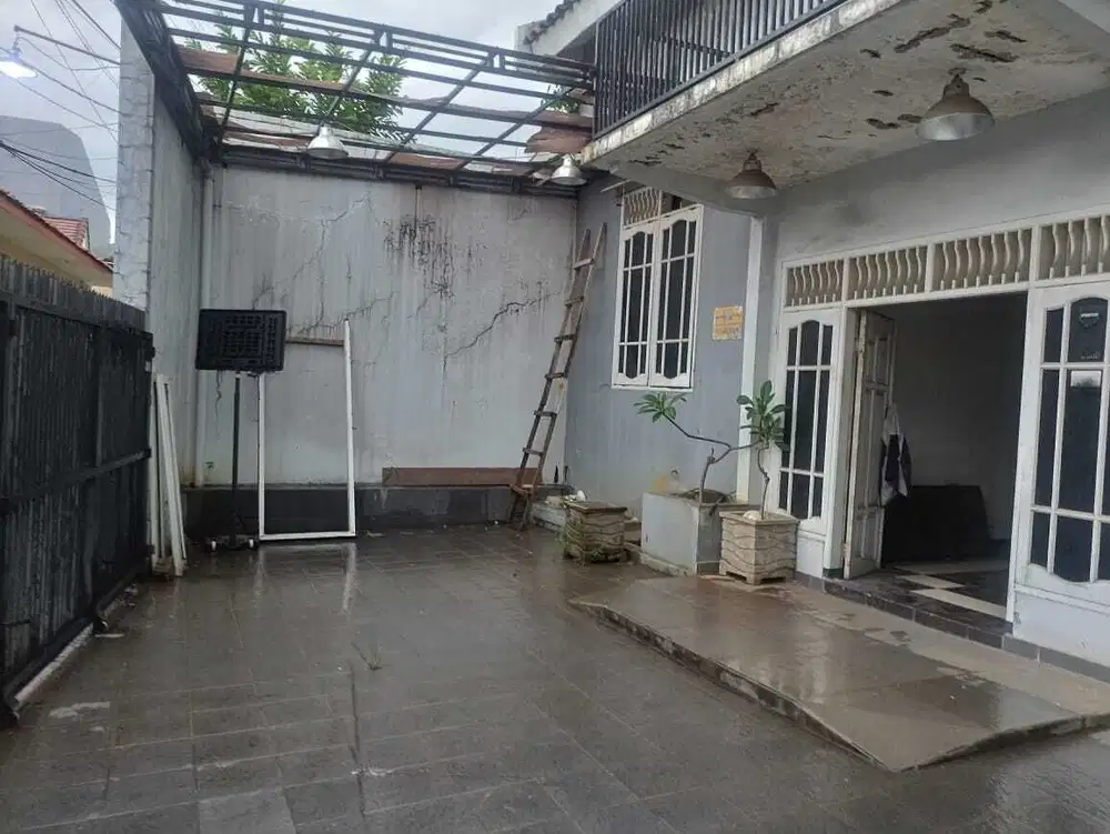 Dijual Cepat 2 Lantai Besar di Cipinang, Jakarta Timur