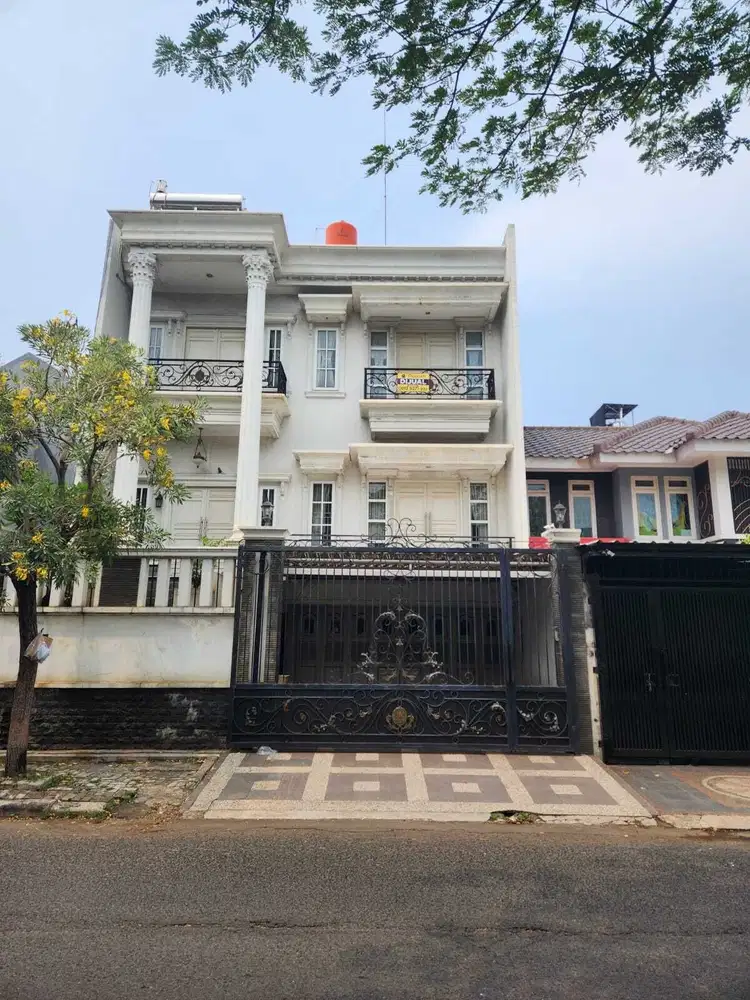 Ton - Dijual Rumah Daan Mogot Baru 3.5 Lantai Semi Furnish