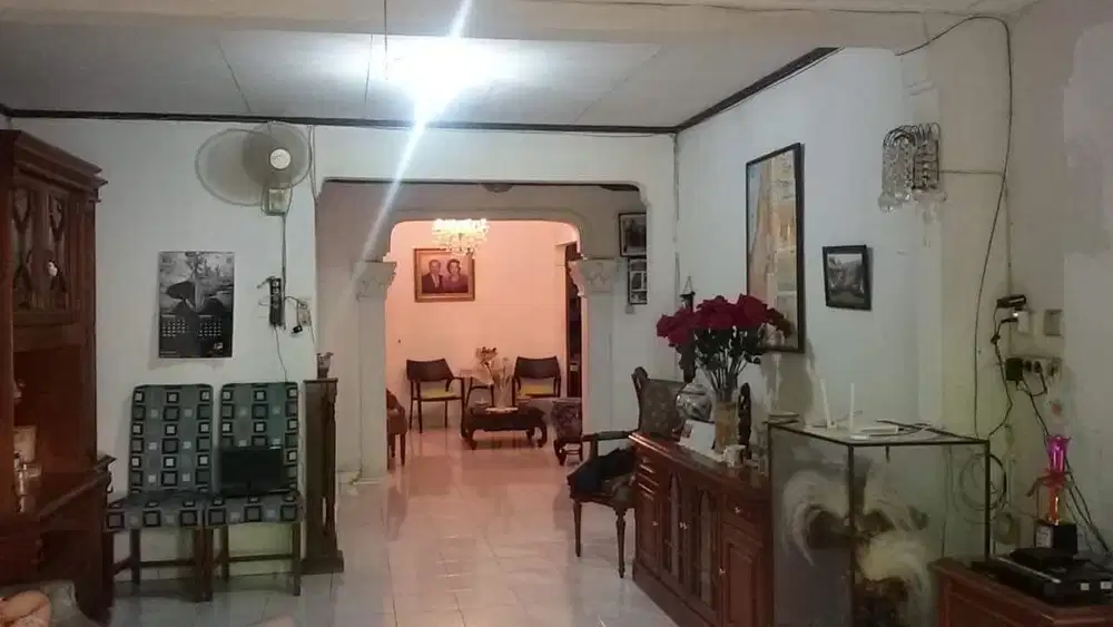 Rumah bagus di Perumahan Barata - Karang Tengah