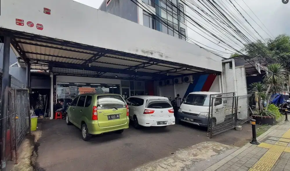 DISEWAKAN RUKO GANDENG RUANG USAHA DI FATMAWATI EX SHOWROOM