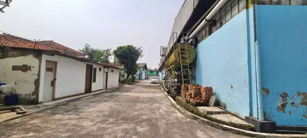 Disewakan Gudang Siap Pakai Lokasi Strategis Aman Holis Kota Bandung