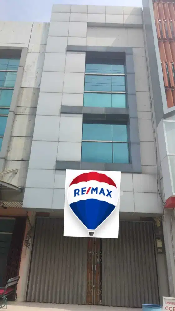 Dijual Ruko 3,5 Lantai Di Grahamas Rawamngun