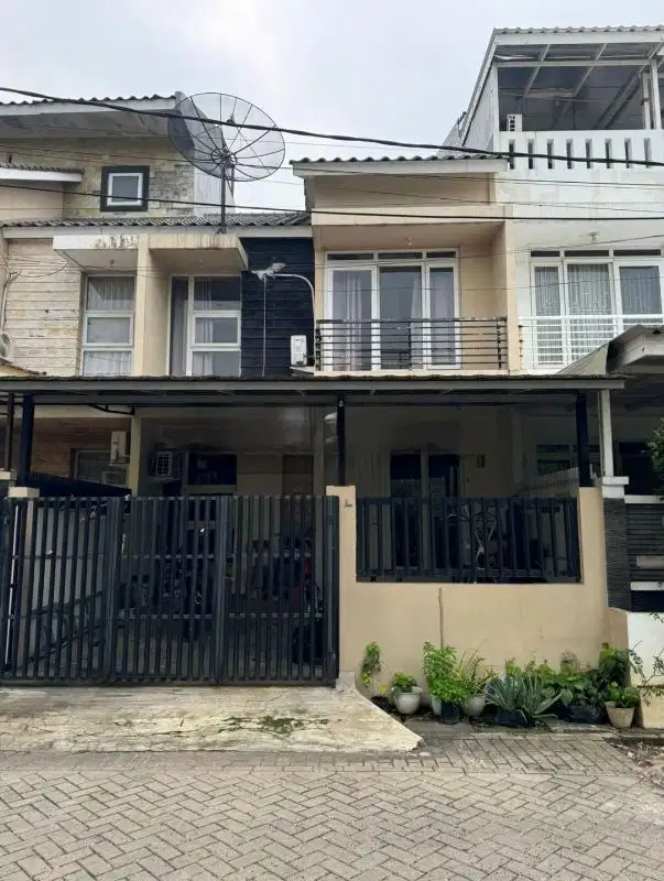 RUMAH  2 TINGKAT SIAP HUNI PARK RESIDENCE  TAMAN SURYA CENGKARENG
