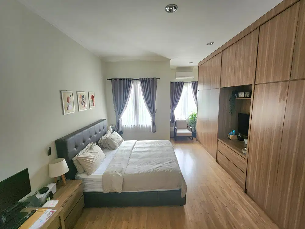 Rumah Modern Slipi Kemanggisan Dekat Central Park