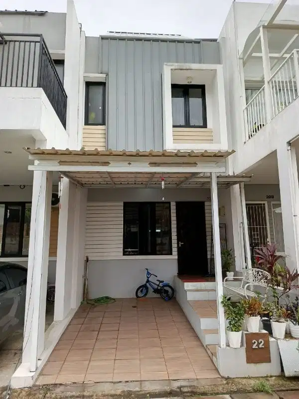 Rumah siap huni, 2 lt, Botanical Residensial