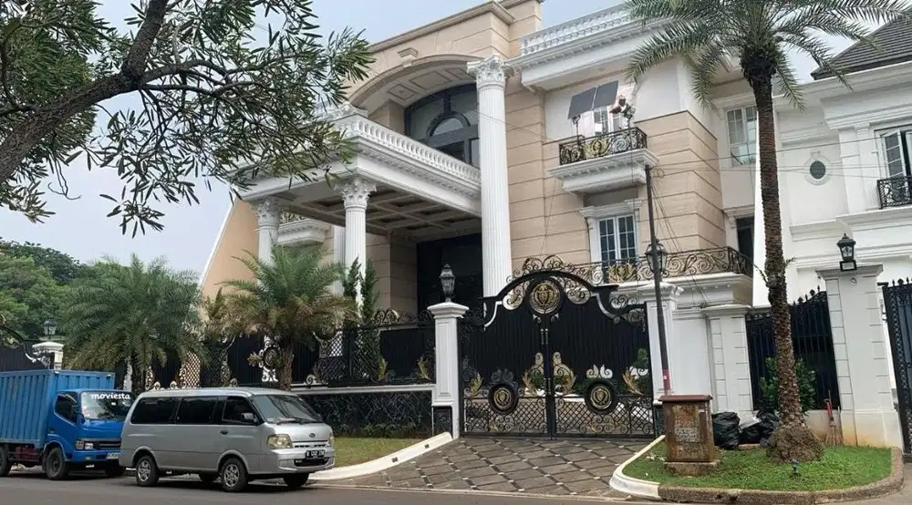 Rumah Dijual Cepat Di Jl. Sekolah Kencana, Pondok Indah