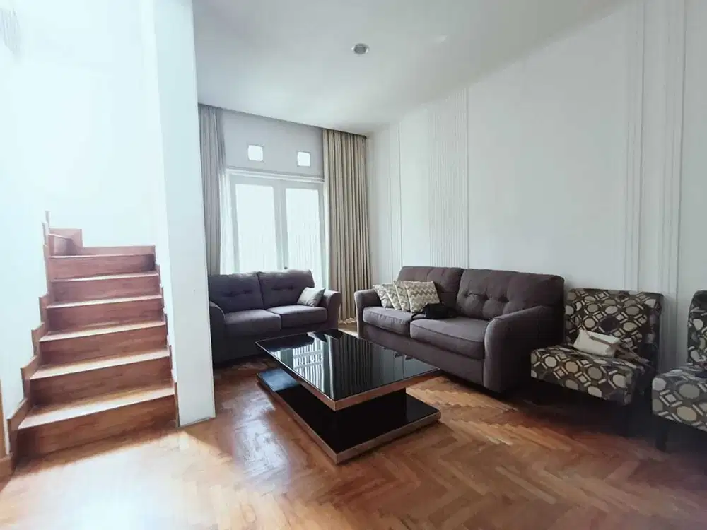 Rumah Full Furnish Siap Huni di Setraduta, Bandung