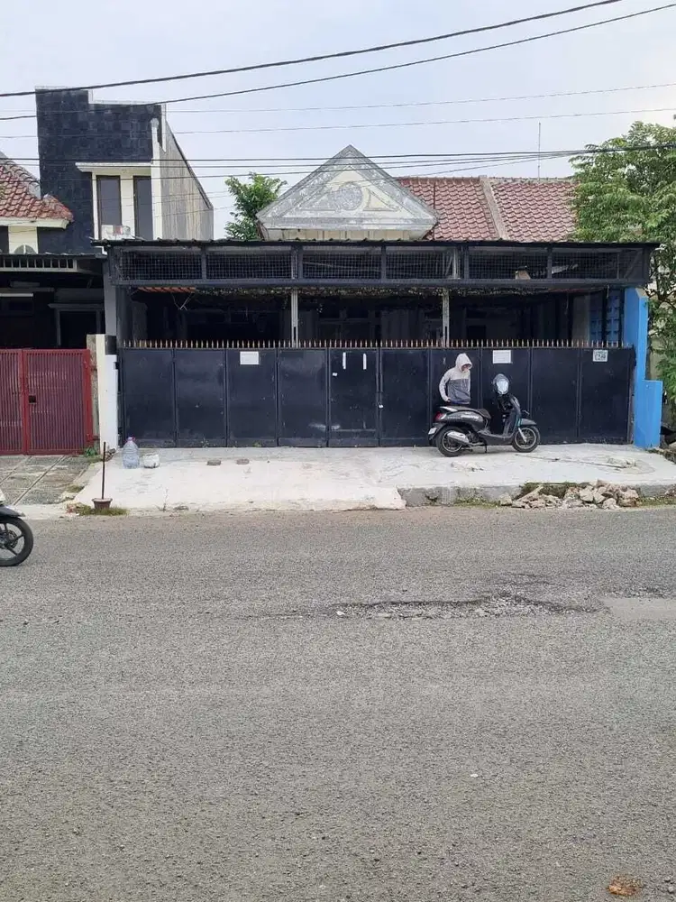 Fbjd. Rumah Disewakan di Jl Beruang Jababeka