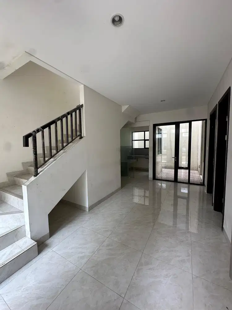 Disewakan Rumah Minimalsi Di Lavon 1 Cluster Echanta