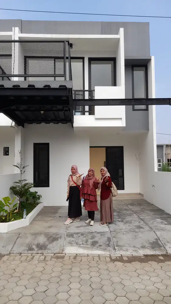 Jual Rumah 2 Lantai Modern Strategis Pinggir Jalan Mustikasari Dekat Tol Bekasi Timur SHM