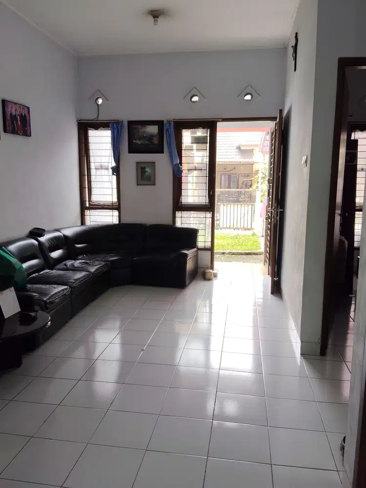 IDAMAN KELUARGA MUDA RUMAH DALAM KOMPLEK GEMPOL ASRI BANDUNG