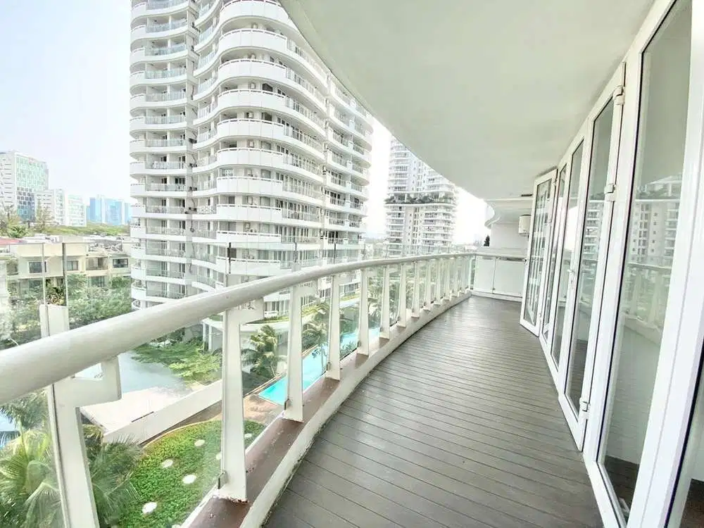 Jual murah Apartemen springhill kemayoran 3 kamar 192 meter