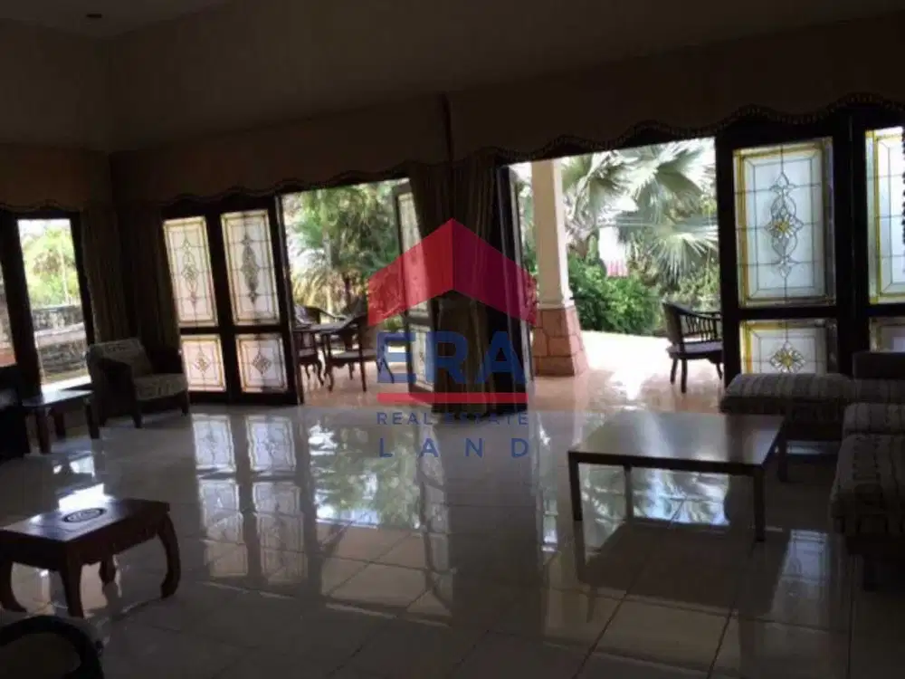 Dijual Villa di Jalan Leci, Batu