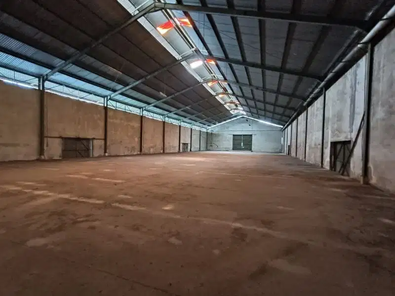 gudang Sunter 2200 m siap pakai bisa container