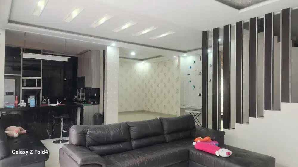 Rumah 2lt 10x22 220m 4KT Cluster Palm Spring JGC Jakarta Garden City