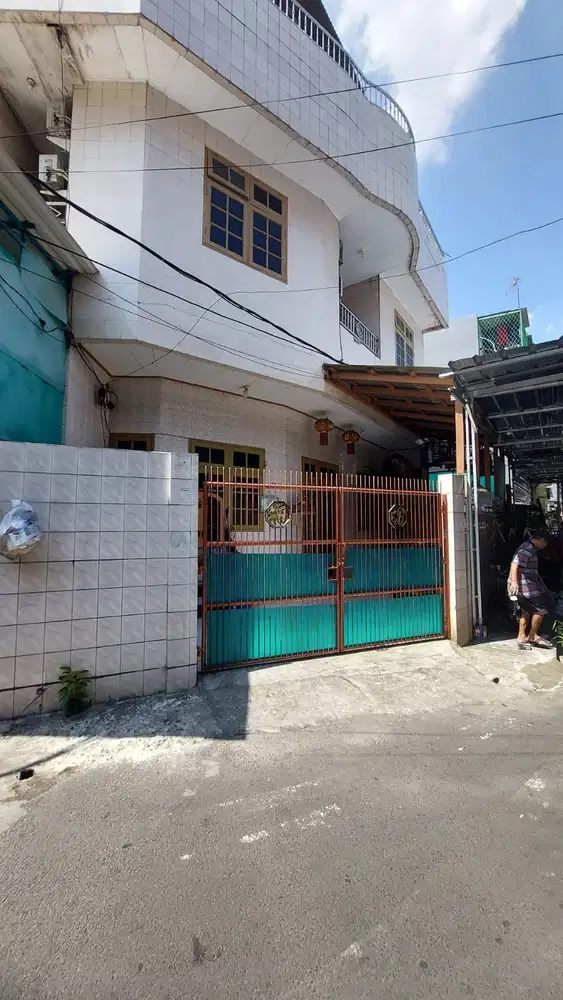 DIJUAL RUMAH HOOK 3 LANTAI HARGA MURAH DI TELUK GONG JAKARTA UTARA
