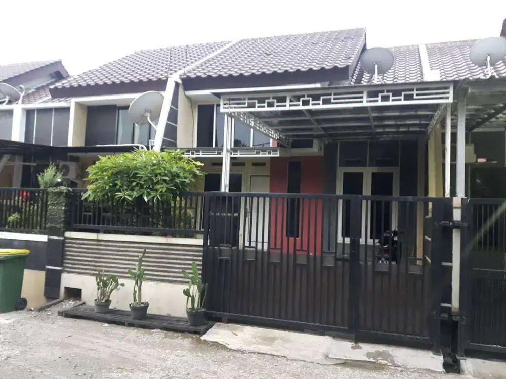 Rumah larangan perbatasan jakarta selatan dekat jln h adam malik