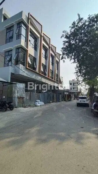 Ruko Lokasi Strategis Dekat Tanjung Duren, Cocok Untuk Usaha, Kantor