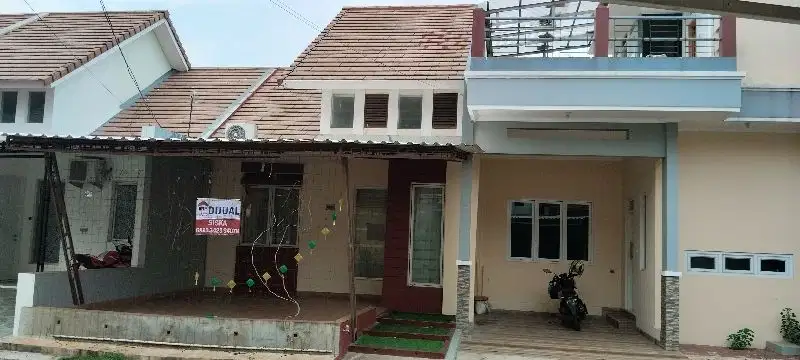 Dijual. rumah posisi hook, bagus di perumahan kelapa dua residence