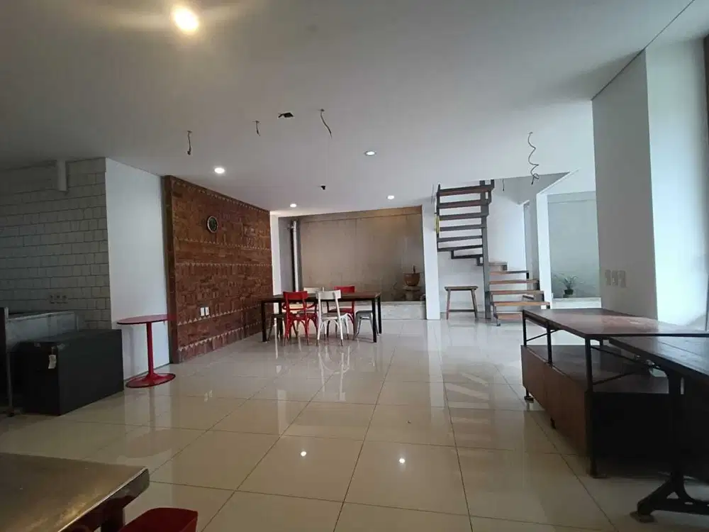 Rumah Siap Huni di Jl. Cisatu, Ciumbuleuit Kota Bandung