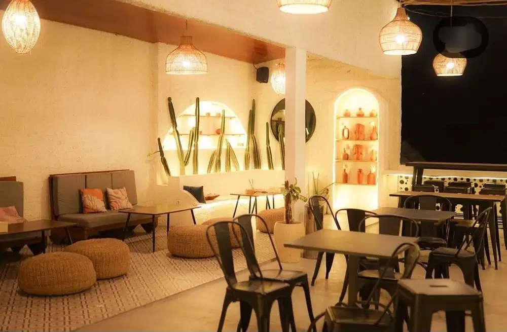 Resto Kekinian Dengan Play Ground di Kawasan  Wisata Waduk Cengklik