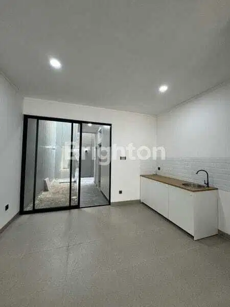 Rumah Baru Bangun DI GreenVille Hadap Utara, Dekat Tanjung Duren, SHM