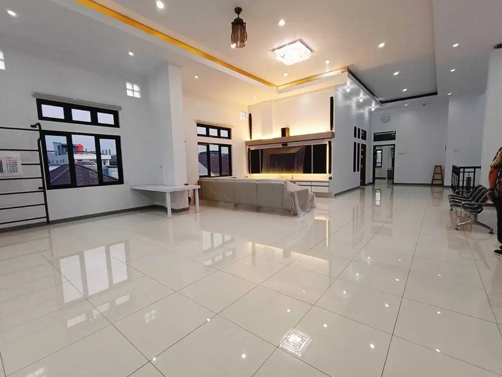 Rumah Super Lux di Batununggal Lestari, Bandung