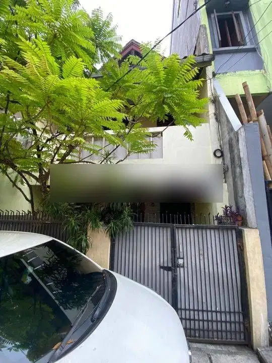Rumah 5x15 2Lt 3KT Strategis Pusat Kota Jakarta Deket Bundaran Hi