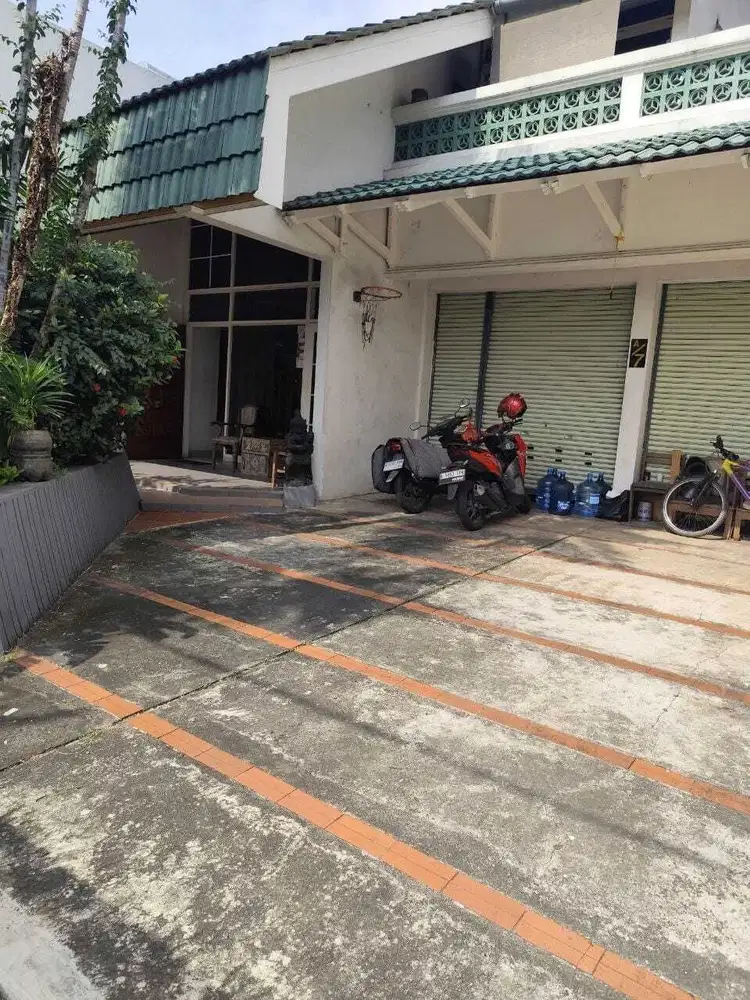 RUMAH MEWAH ASRI BEBAS BANJIR DI JALAN UTAMA KOMPLEK PWI CIPINANG MUAR