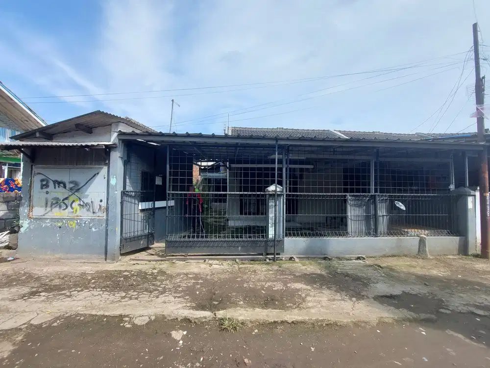 Rumah Lokasi Strategis Dekat Tol Kopo di Nata Endah