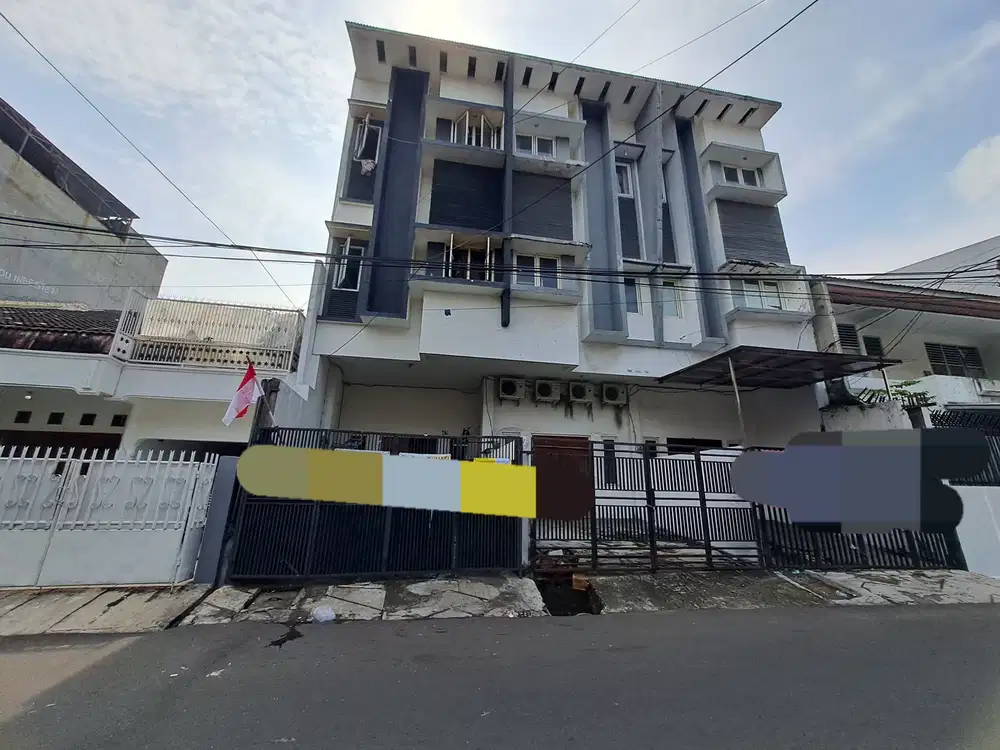 Ruko murah  Strategis di Tomang Jakarta Barat