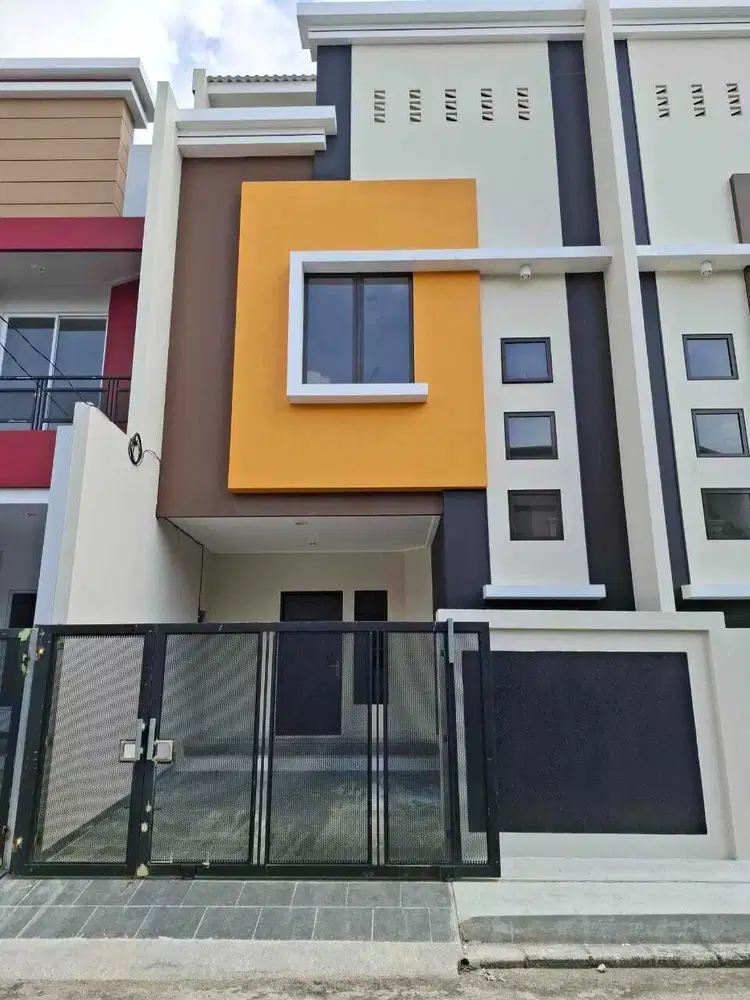 Dijual rumah baru 3 lt hdp selatan citra garden
