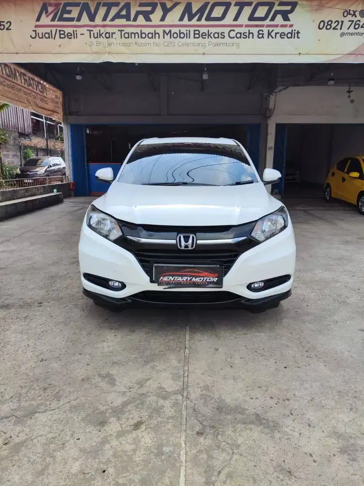 [KM 59RB] Honda HR-V E CVT 2018 Automatic HRV Putih Metalik Terawat OK