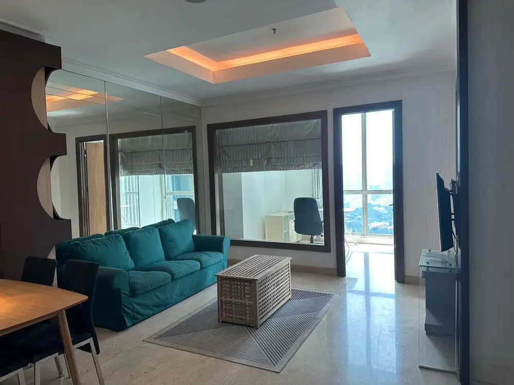 Disewa Apartemen Residence 8 Furnished 1 BR UK102m² at Jakarta Selatan