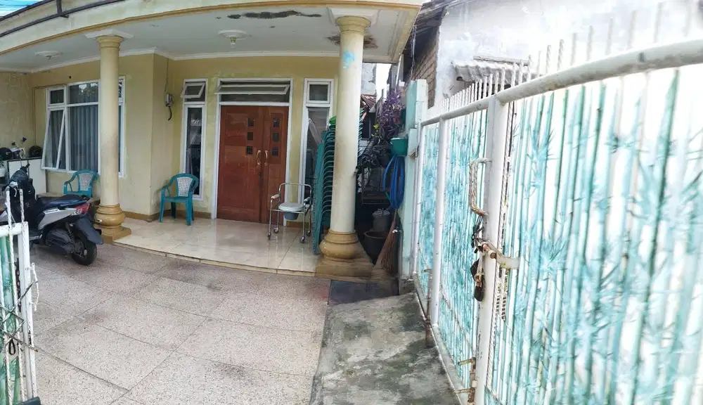 DIJUAL RUMAH TINGGAL 2,5 LANTAI KAWASAN PINTU AIR CILEDUG