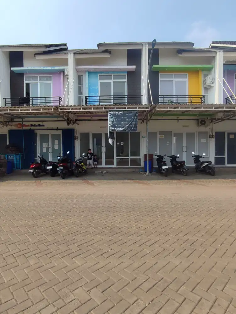 Ruko bagus 2 lantai siap Pakai di aryana karawaci