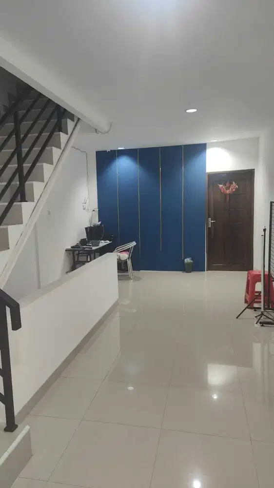 Dijual Cepat Ruko Baru Siap pakai di Taman Sari Raya, Jakarta Barat