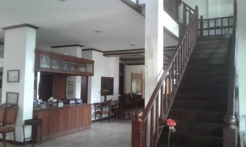 Di Jual Rumah Hook Bintaro Jakarta Selatan