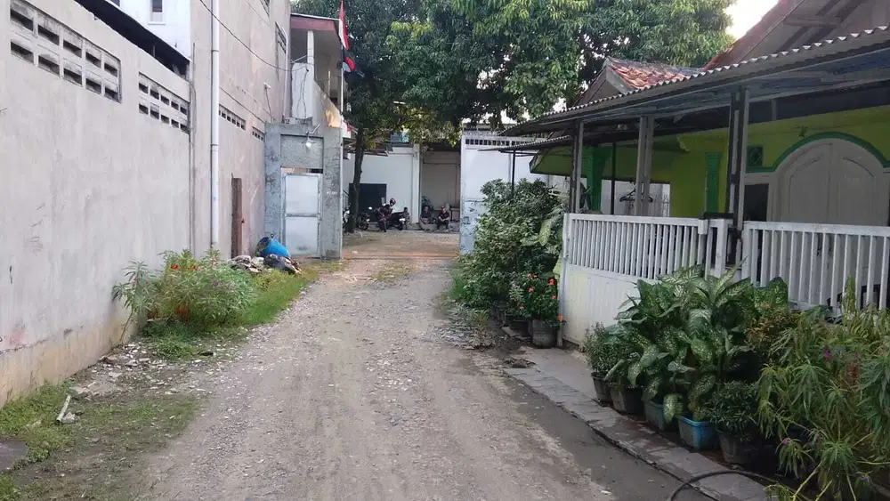 Dijual gudang murah di Jl Radar Auri dekat pintu TOL  Cibubur