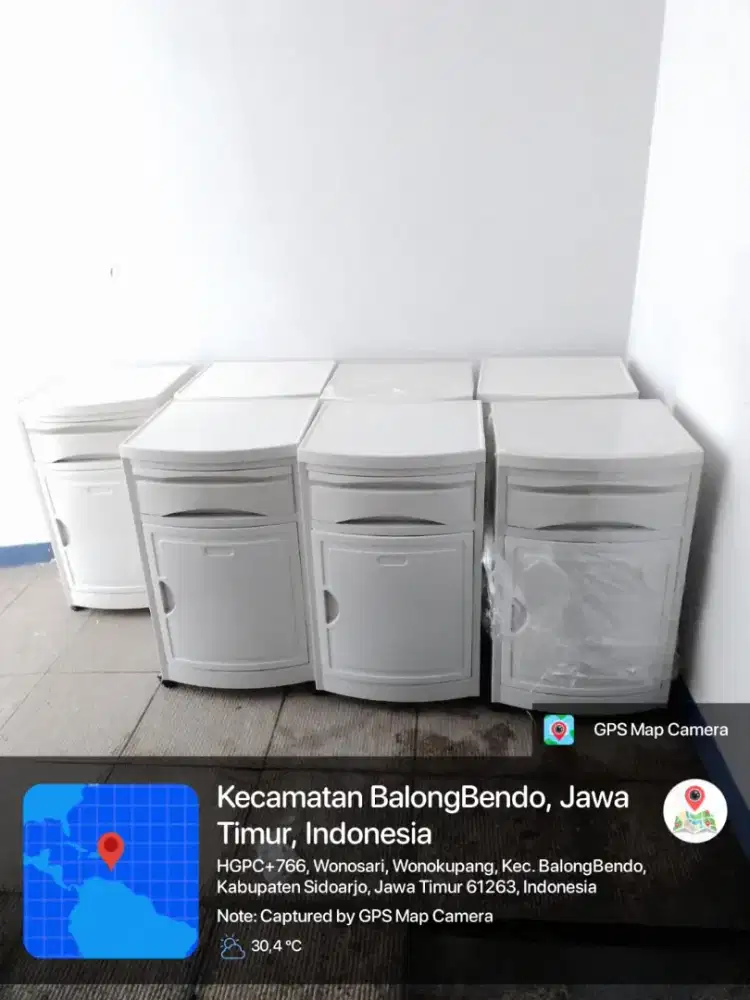 Meja pasien untuk ruangan rawa inap pasien