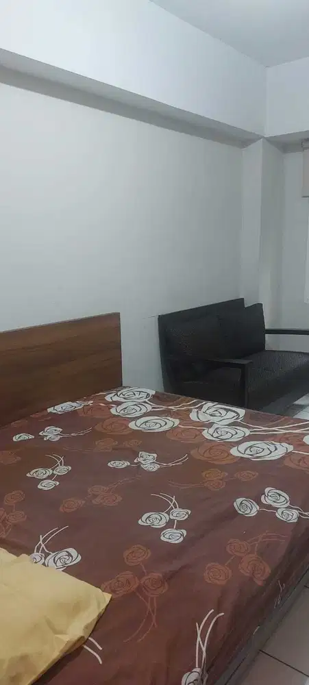 disewa studio lantai 3 apartment sringlake summarecon bekasi utara