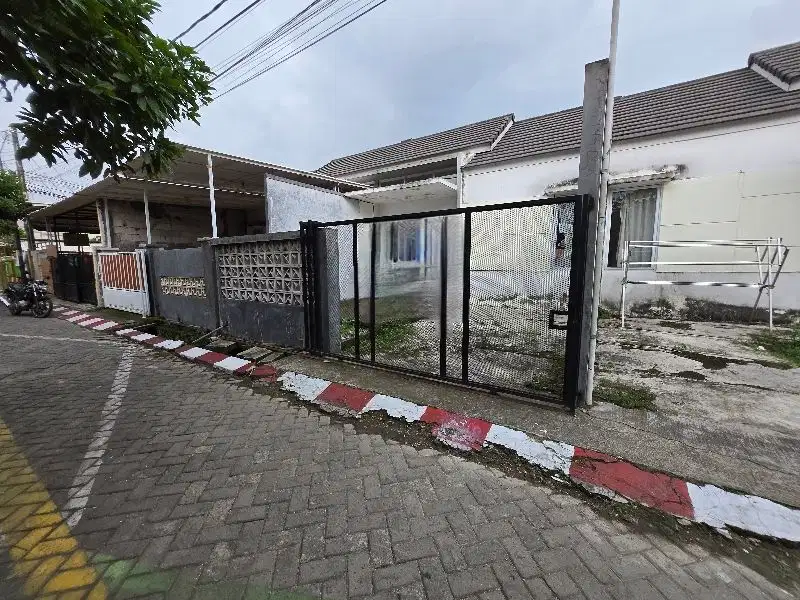 Rumah Cantik di Taman Palem Talaga Bestari Tangerang