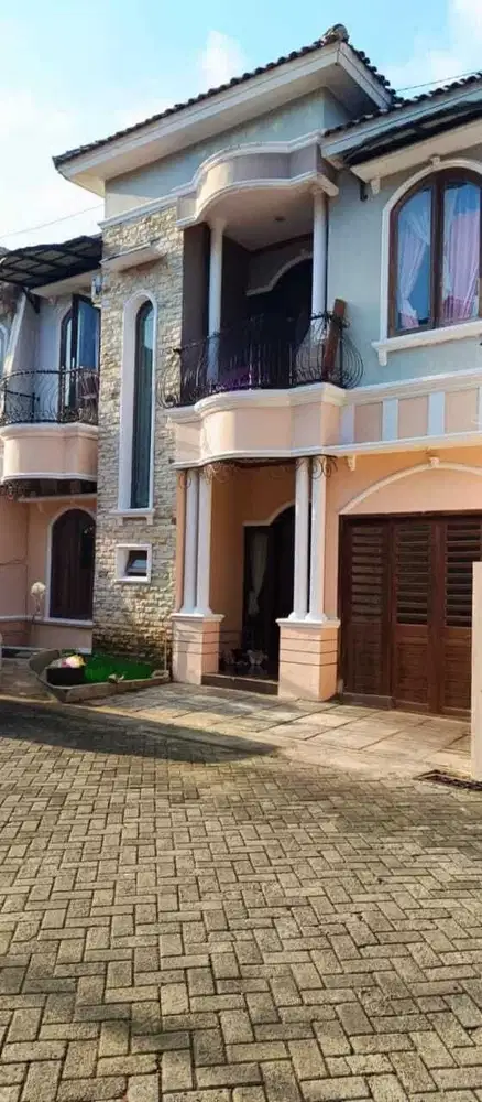 Dijual Rumah Modern Klasik Purwokerto Utara