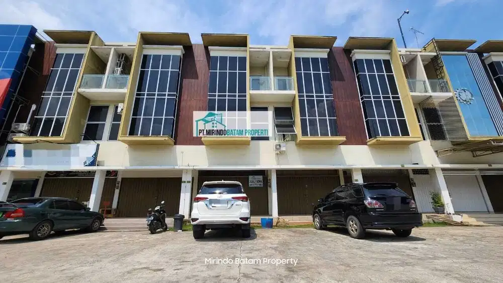 DISEWAKAN 70JUTA/TAHUN RUKO TAMAN GOLF RESIDENCE 3 - SUKAJADI