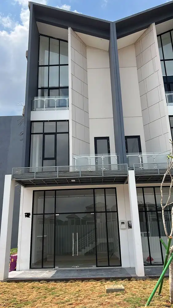 Disewakan Ruko New East 3Lt 5x12 60m Jakarta Garden City